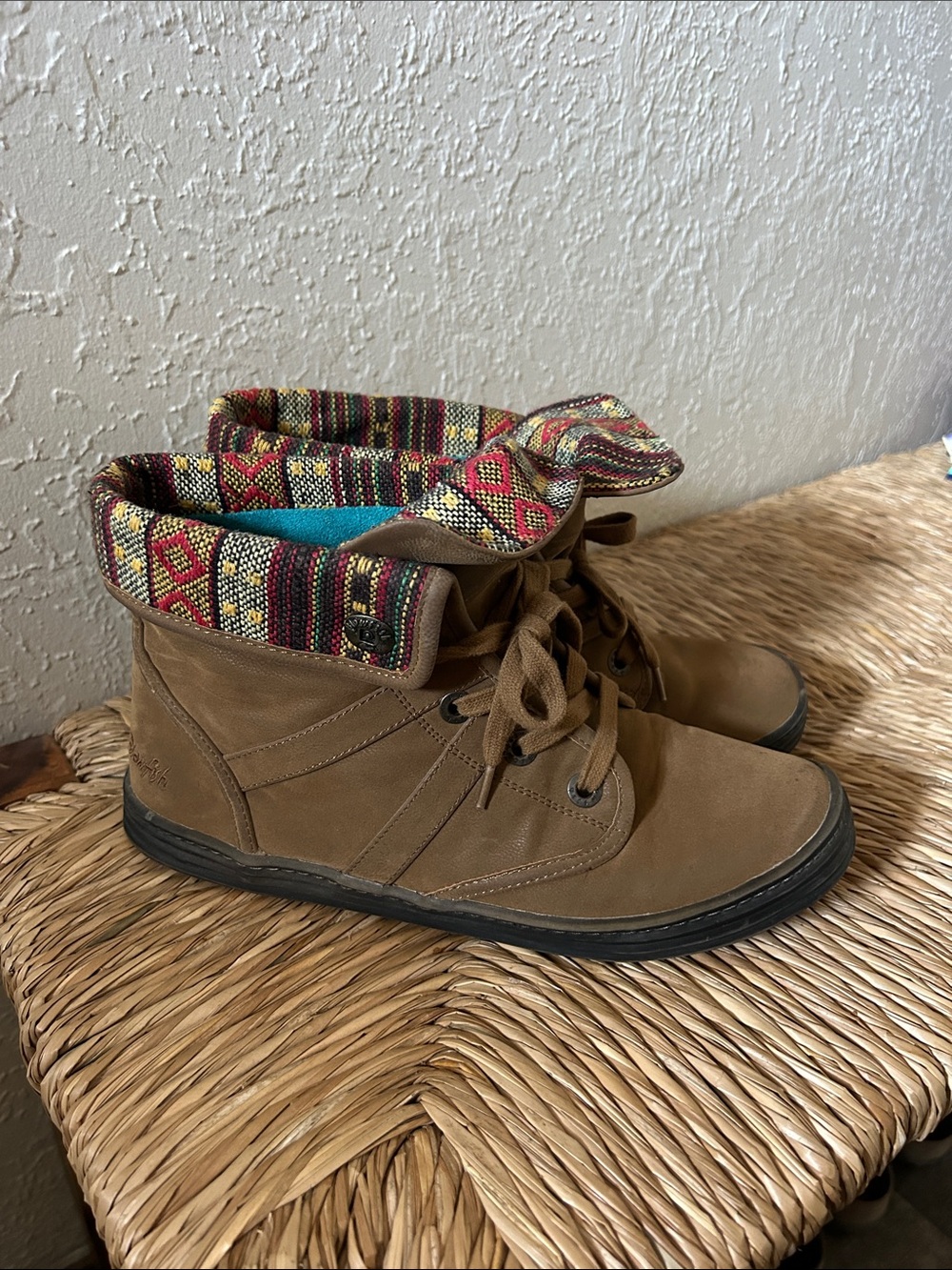 Women’s Lace-Up Ankle Boots with Patterned Fold-Over Collar — Brown